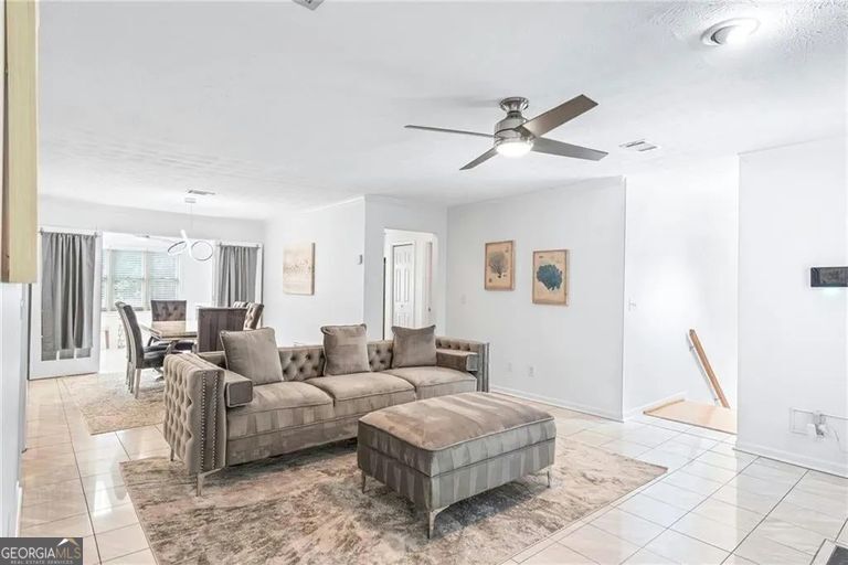 24 Saint Claire Lane NE Atlanta GA 30324