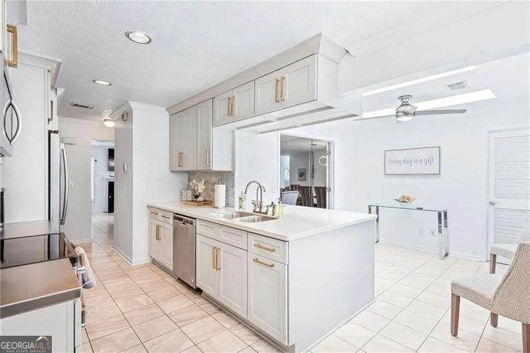 24 Saint Claire Lane NE Atlanta GA 30324