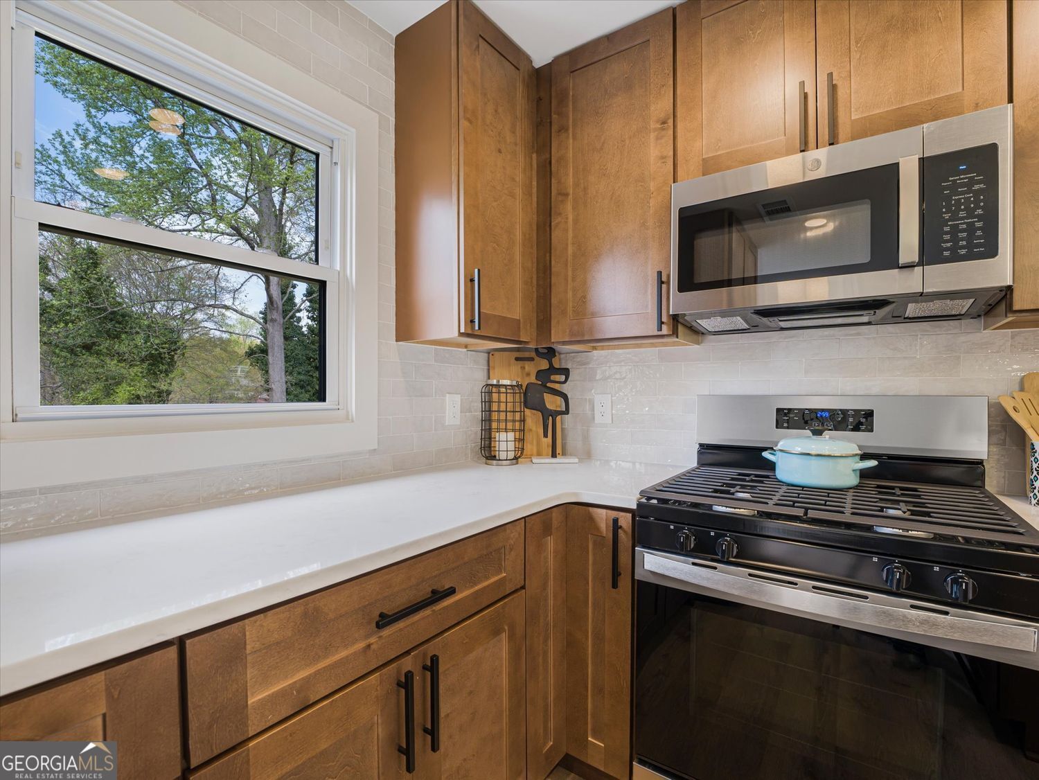 960 Pine Forest Drive Mableton GA 30126