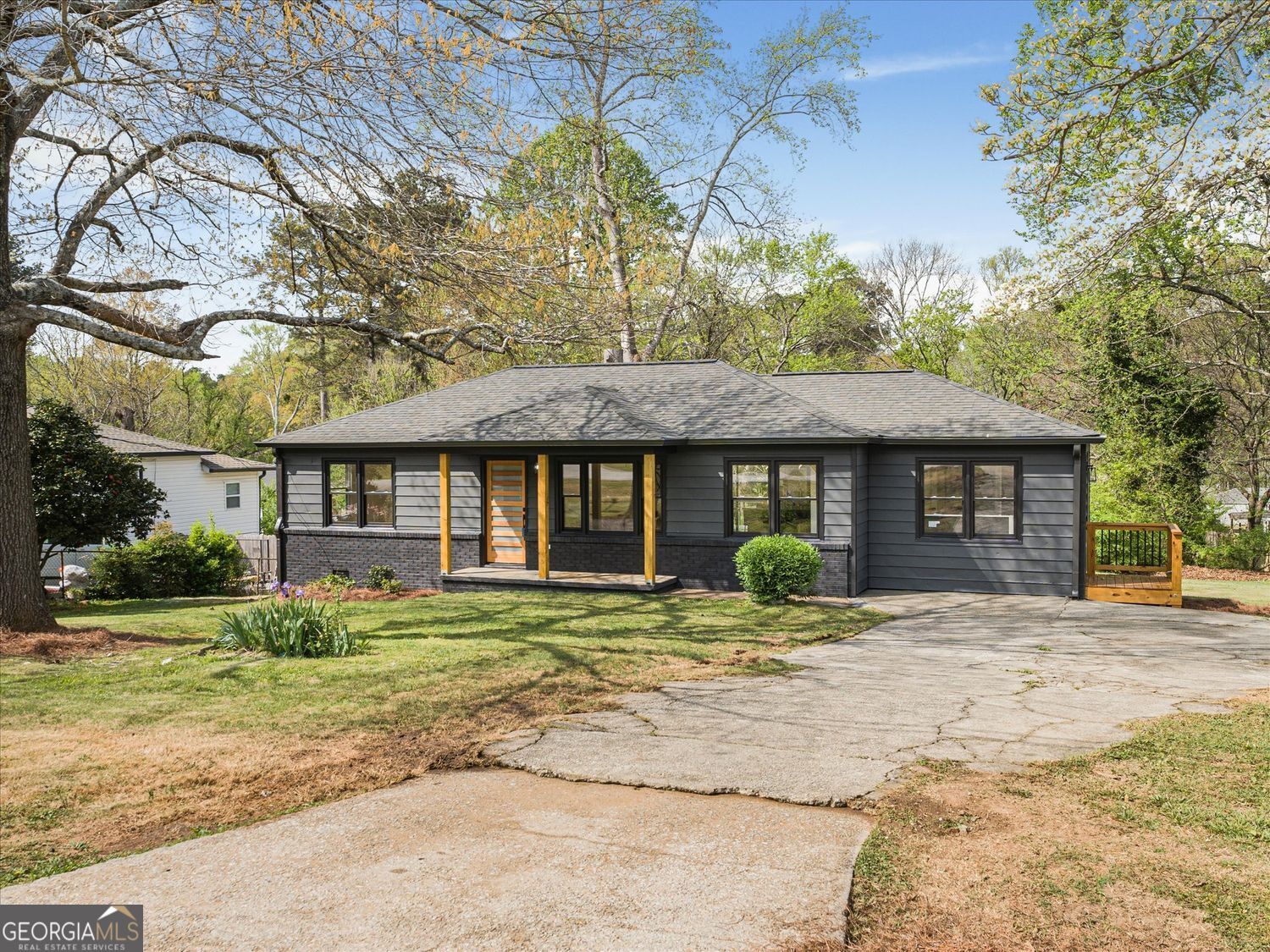 960 Pine Forest Drive Mableton GA 30126