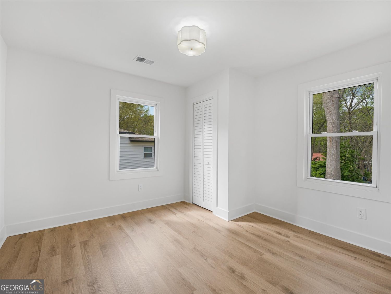 960 Pine Forest Drive Mableton GA 30126