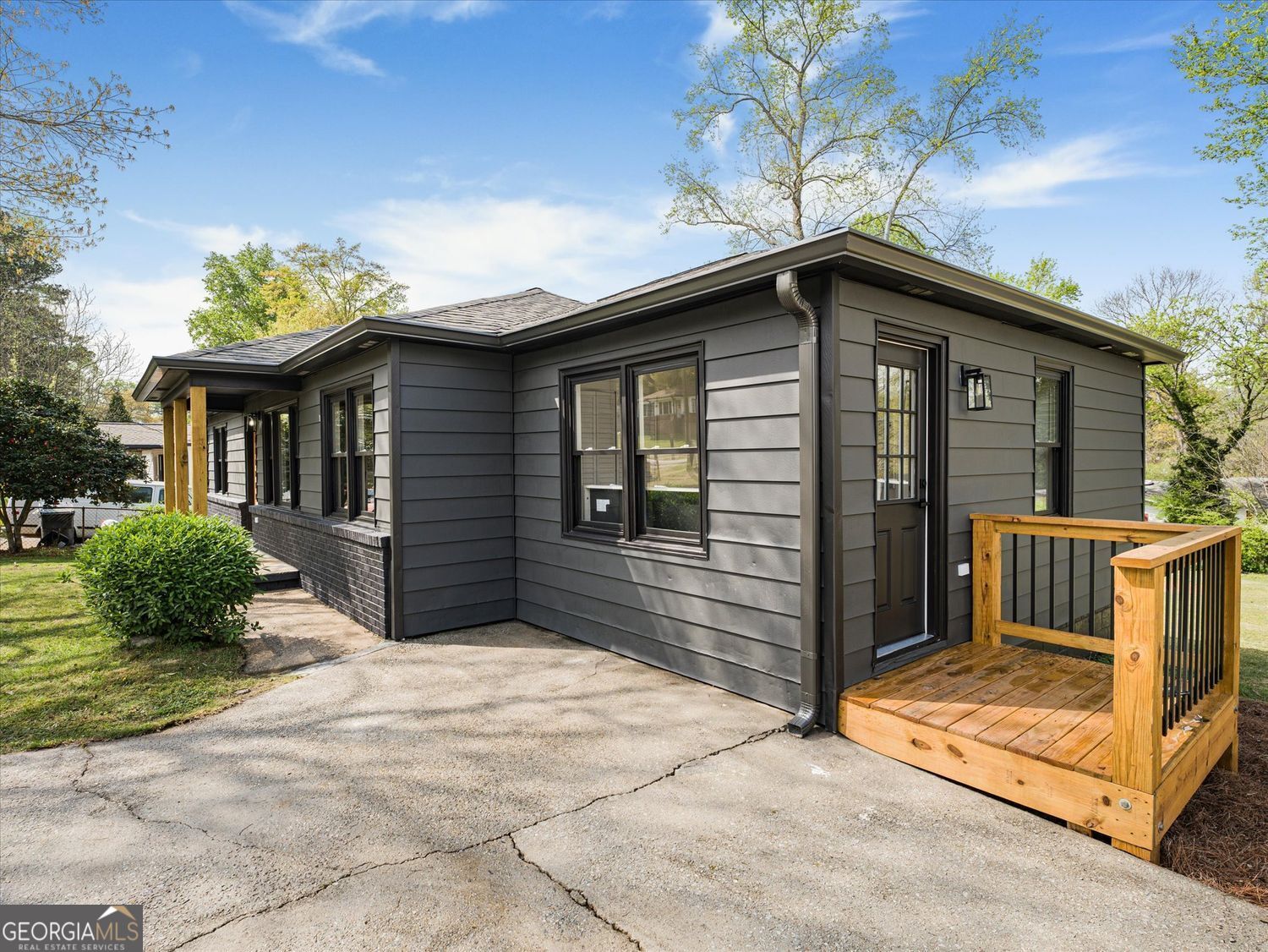 960 Pine Forest Drive Mableton GA 30126