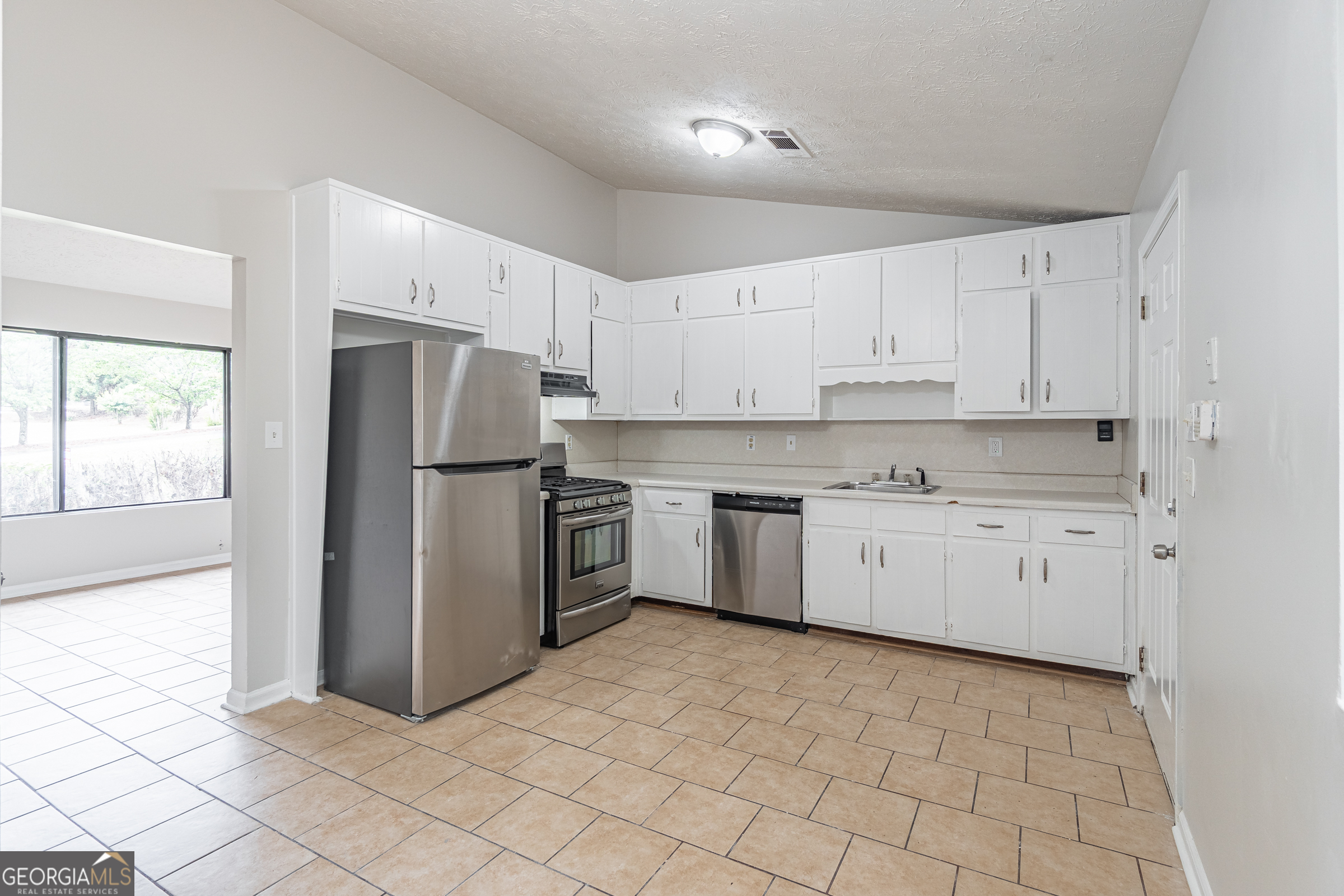 602 Brighton Drive Lawrenceville GA 30043