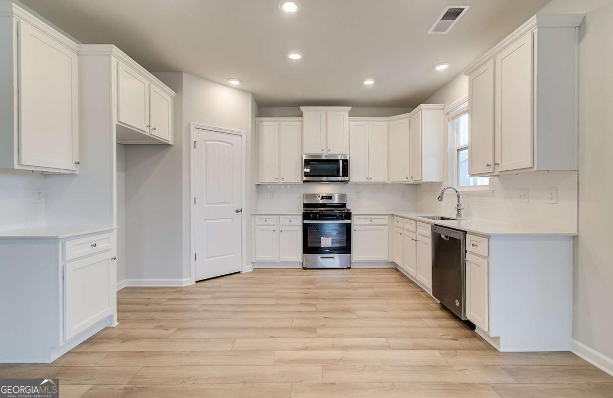295 Arnewood Circle Mcdonough GA 30253