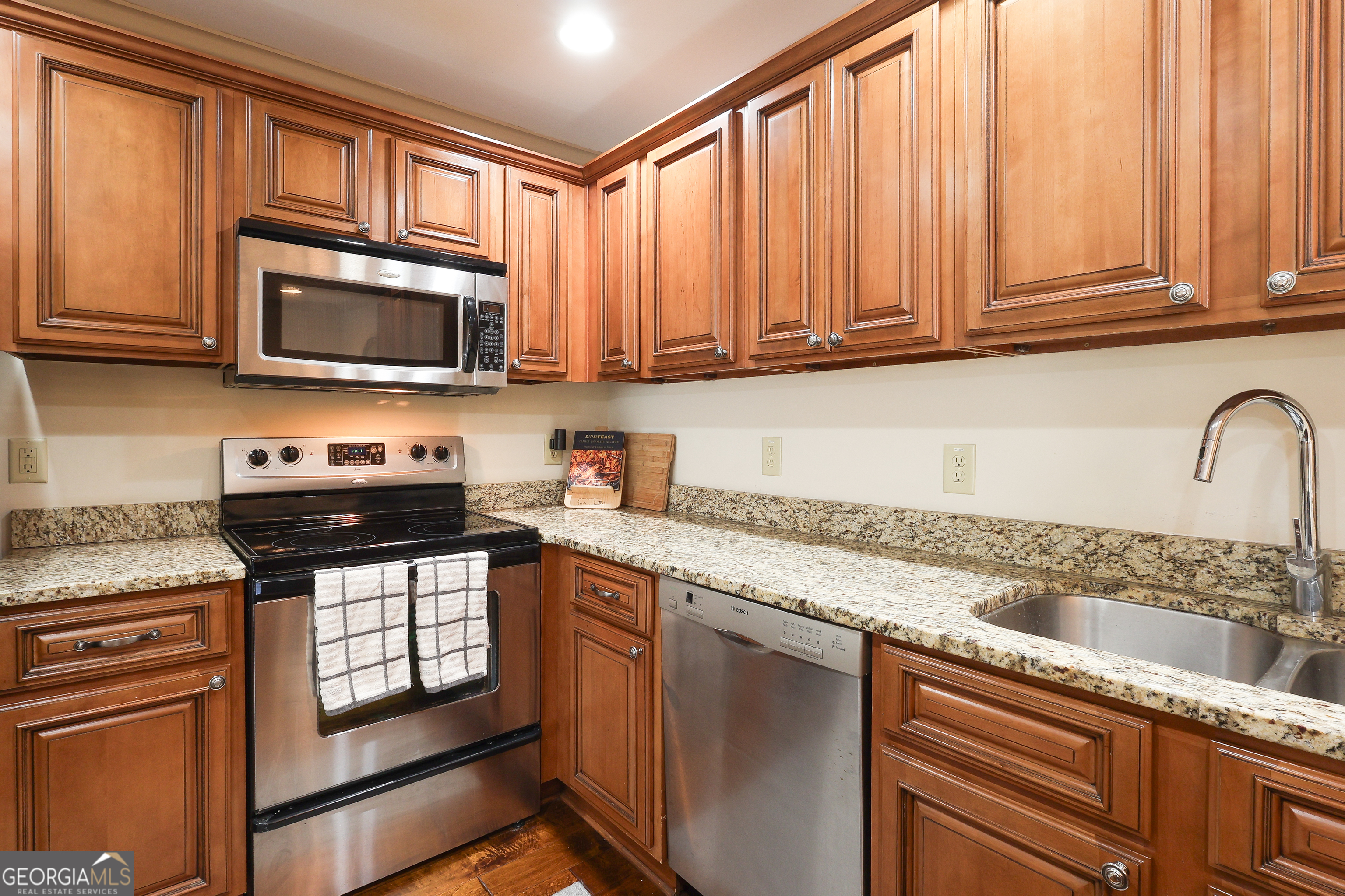 204 Madison Lane SE Smyrna GA 30080