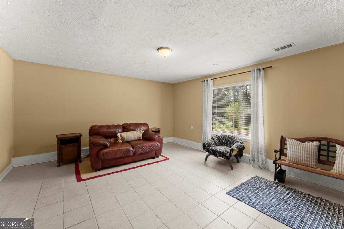 1467 Diplomat Drive Riverdale GA 30296