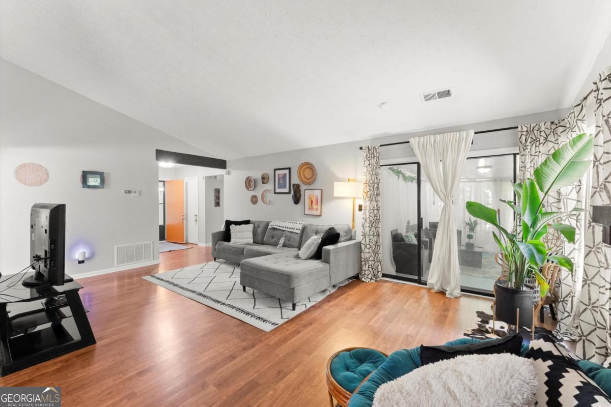 1467 Diplomat Drive Riverdale GA 30296