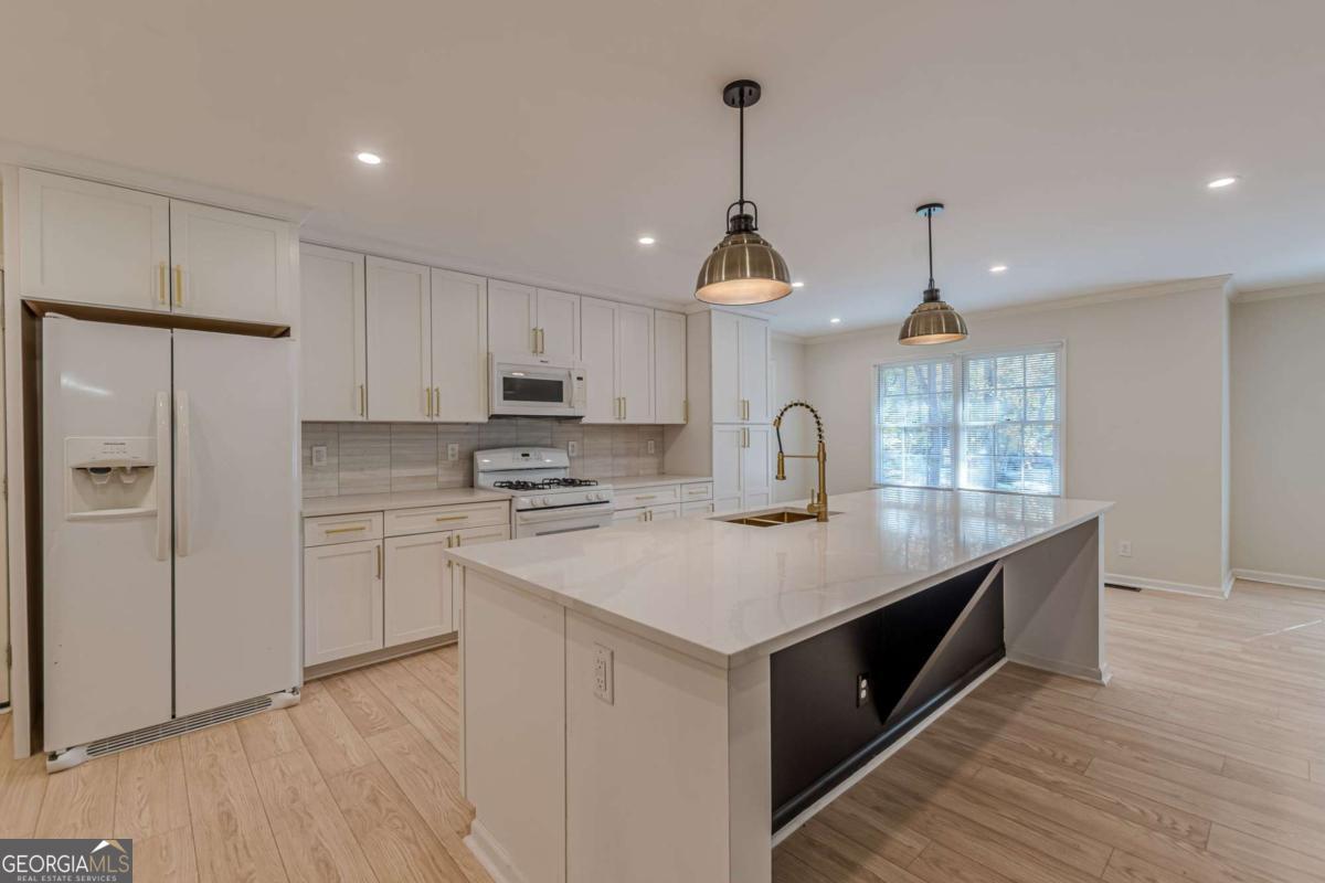 3121 Cascade Road SW Atlanta GA 30311