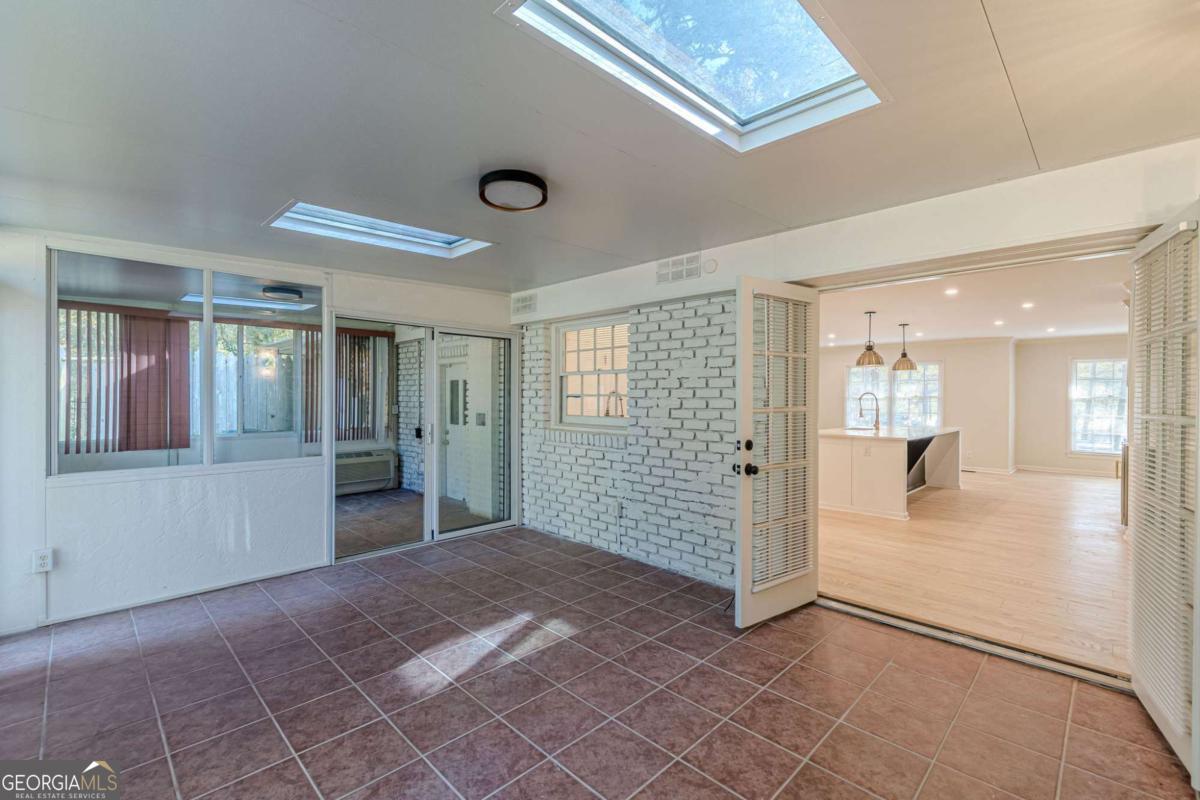 3121 Cascade Road SW Atlanta GA 30311