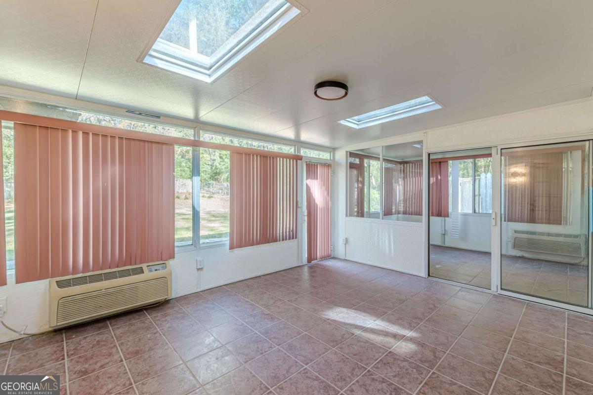 3121 Cascade Road SW Atlanta GA 30311