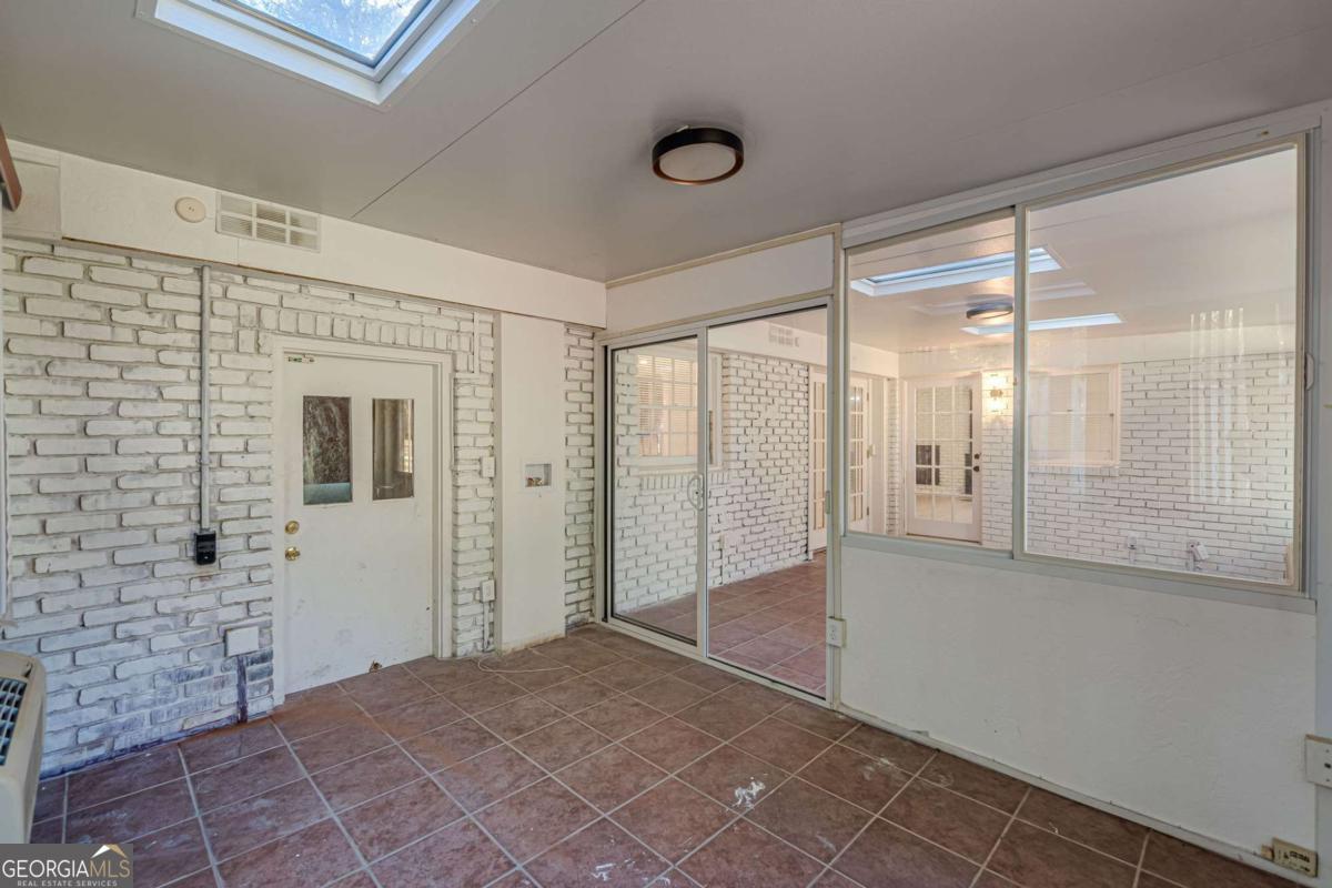 3121 Cascade Road SW Atlanta GA 30311
