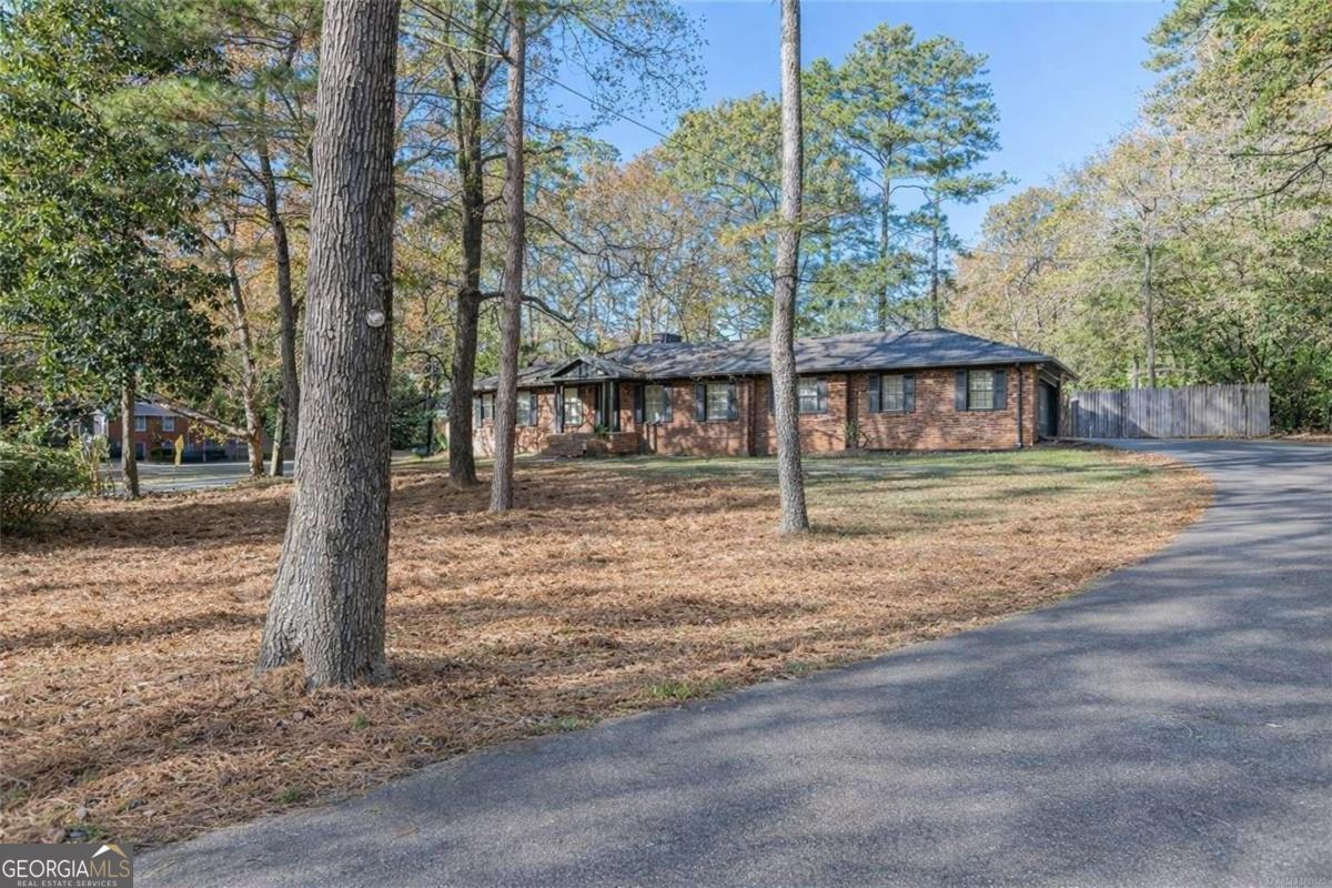 3121 Cascade Road SW Atlanta GA 30311
