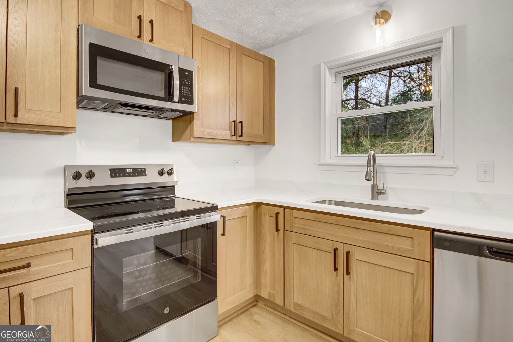 6470 Meadow Lark Drive Riverdale GA 30296