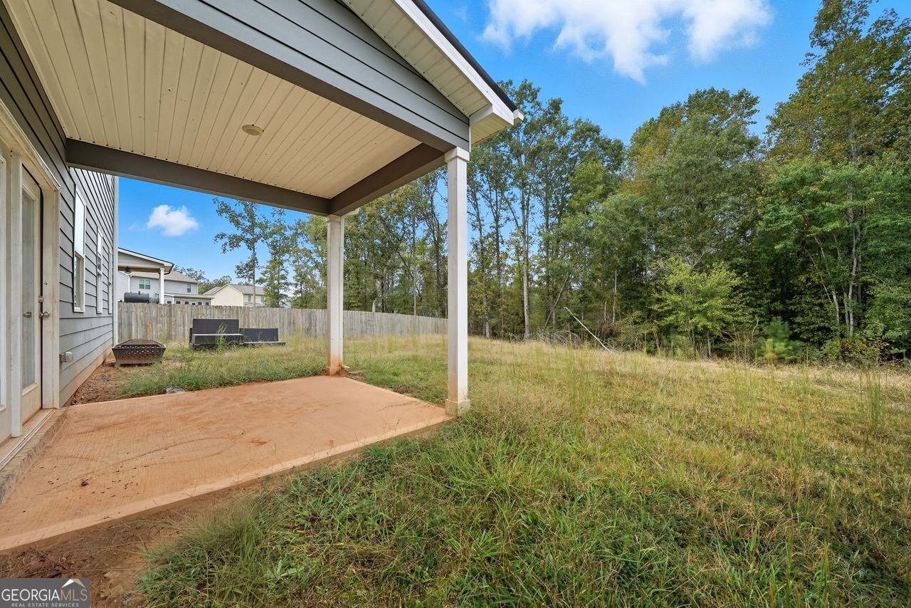 153 Fresh Laurel Lane Locust Grove GA 30248