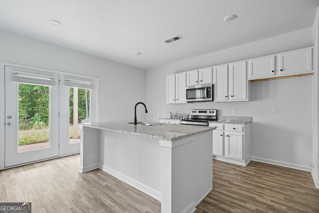 153 Fresh Laurel Lane Locust Grove GA 30248