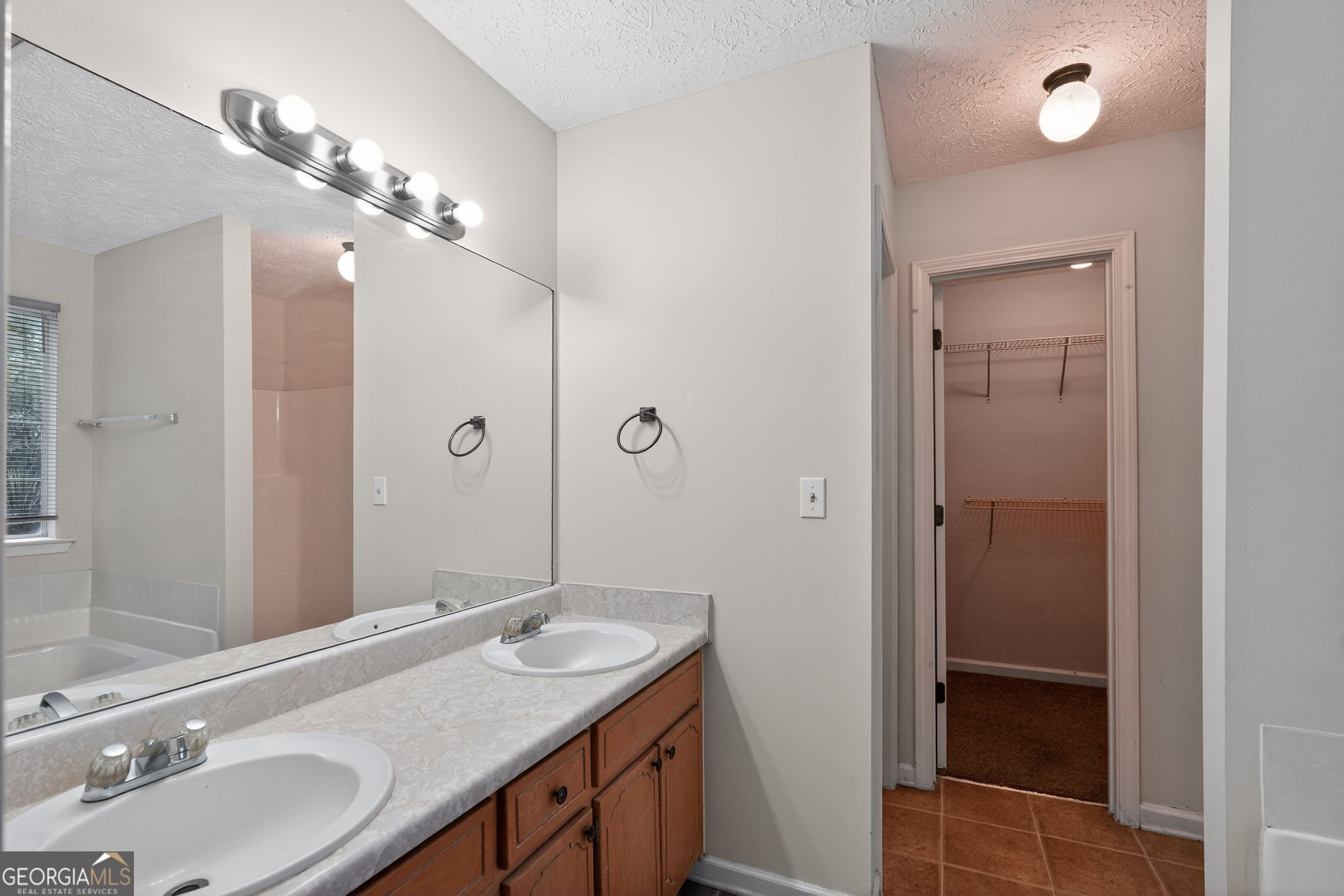 221 Fairview Point Ellenwood GA 30294