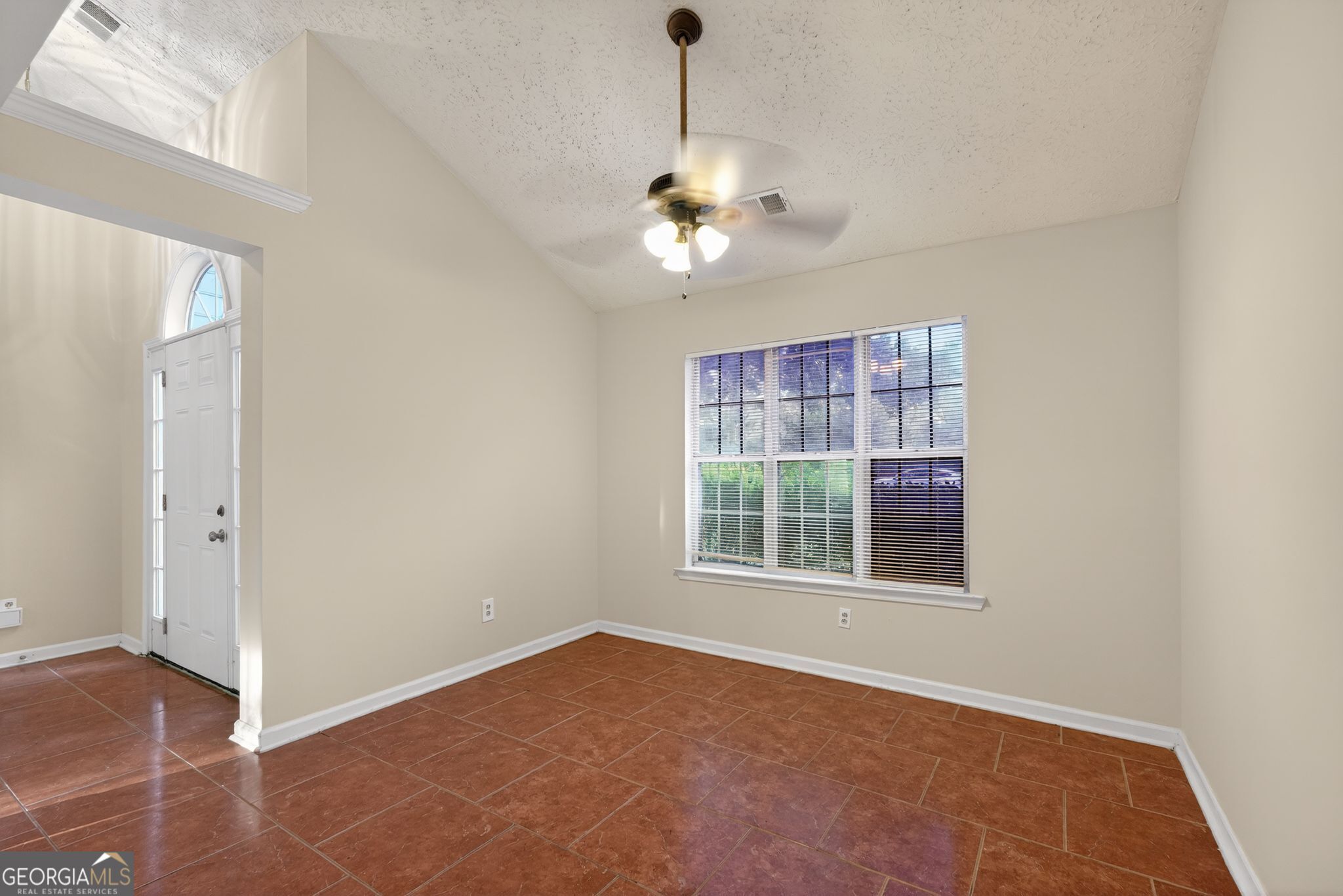 221 Fairview Point Ellenwood GA 30294