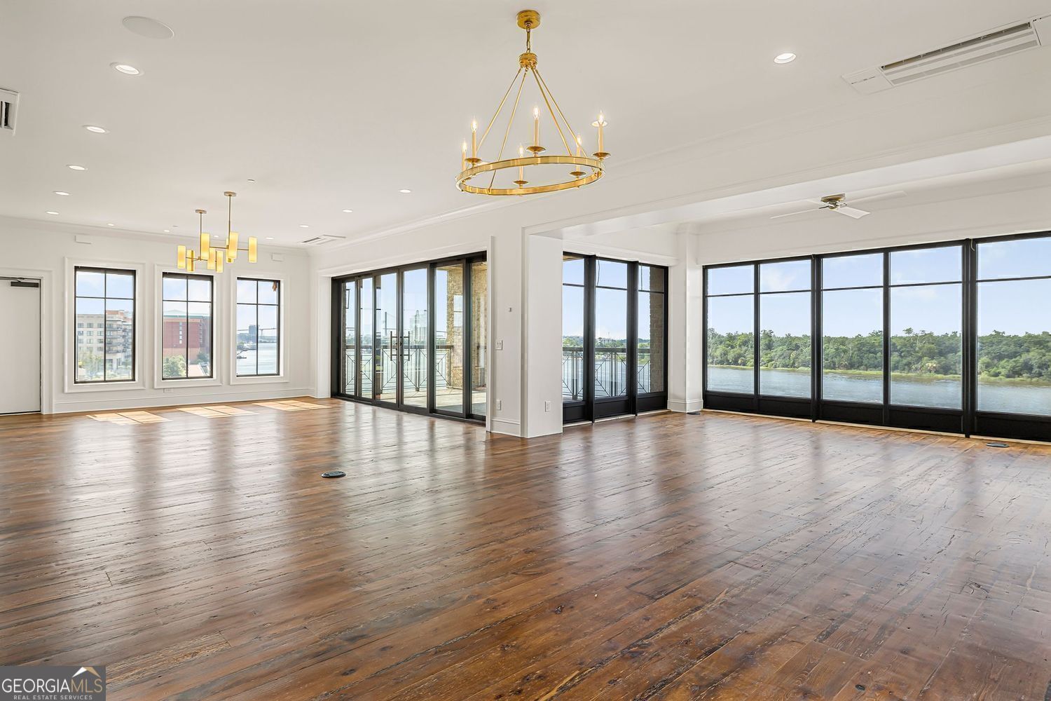 440 Geo Meyer Avenue Savannah GA 31401
