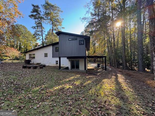 2045 Pine Oak Drive SW Atlanta GA 30310