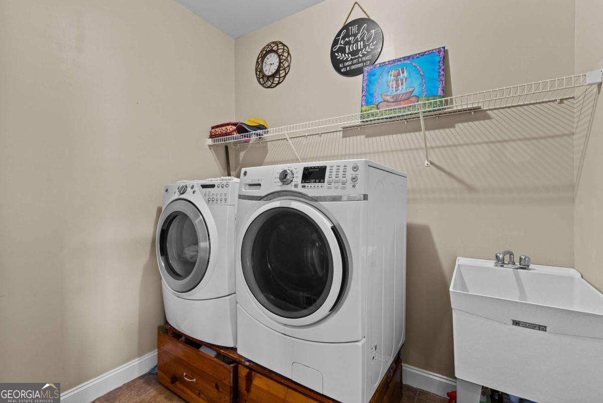 2202 Escalade Court Conyers GA 30094