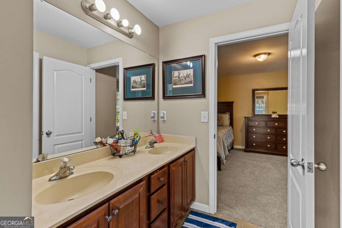 2202 Escalade Court Conyers GA 30094