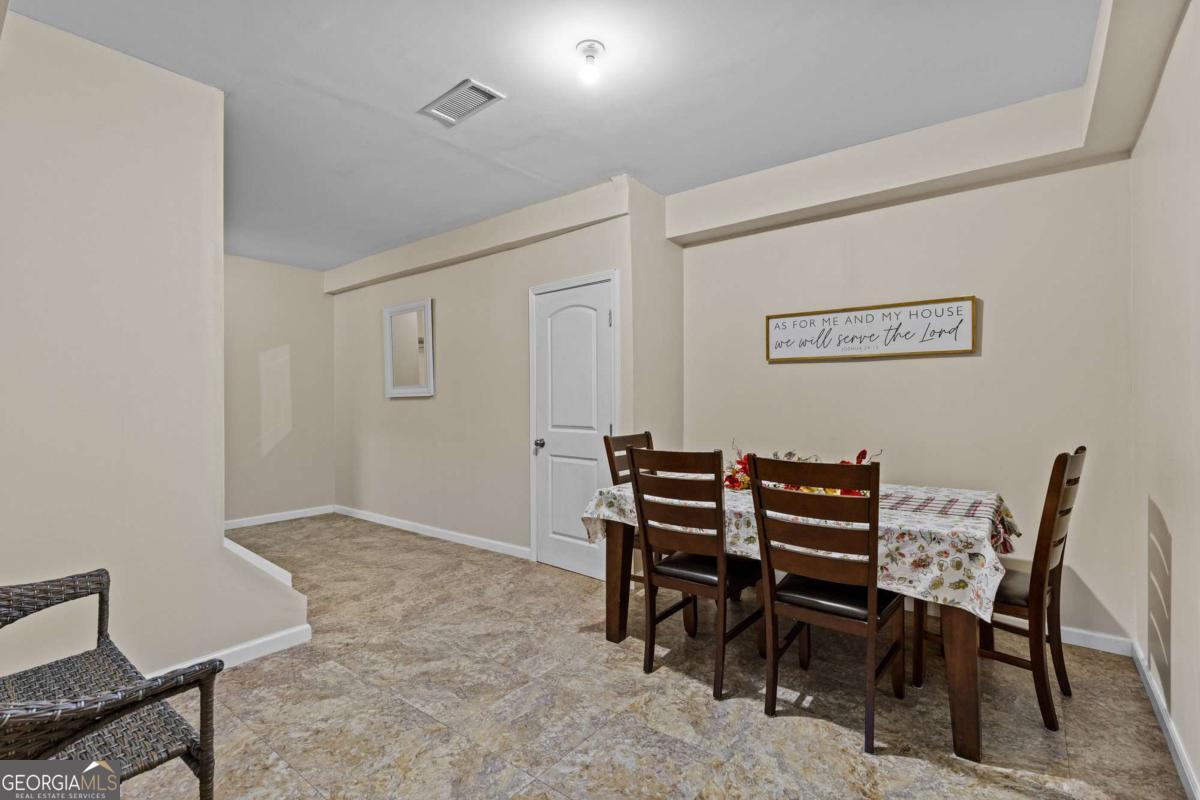 2202 Escalade Court Conyers GA 30094