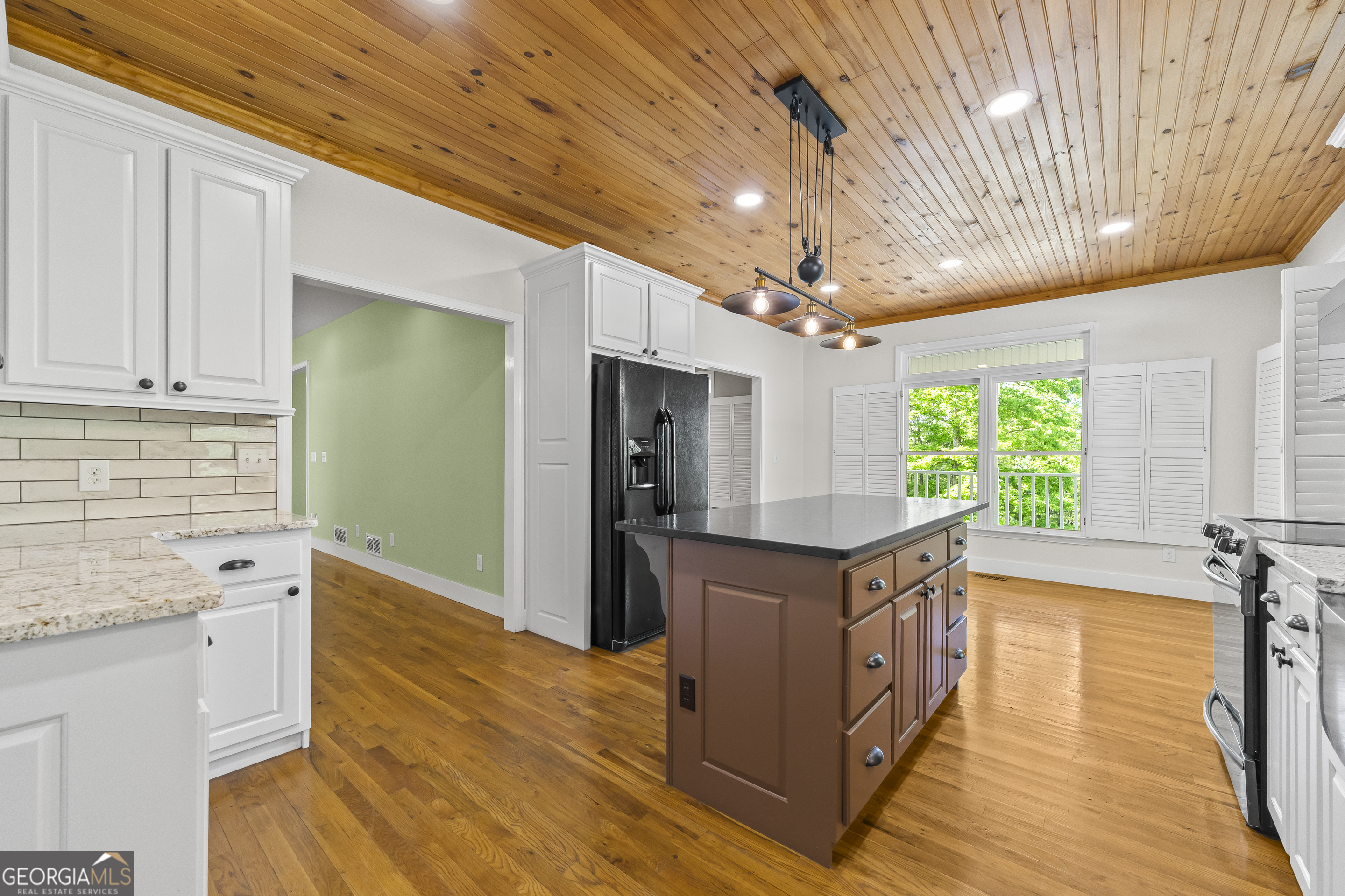 920 Yeoman Lake Road Clarkesville GA 30523