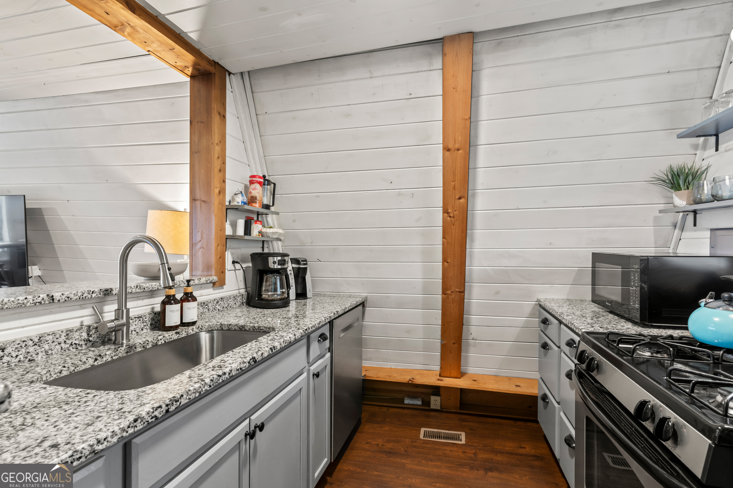 115 Barnhill Road Blairsville GA 30512