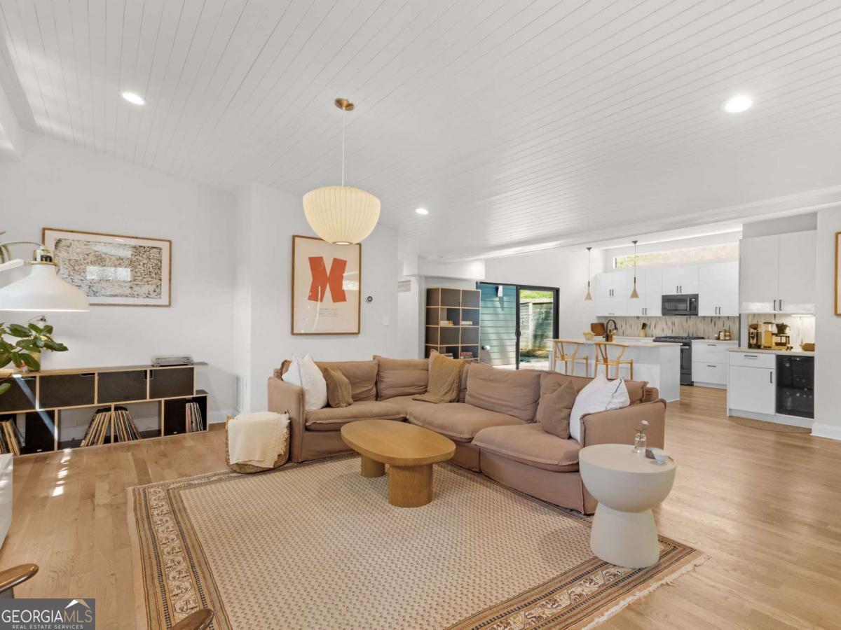 671 Clover Street SW Atlanta GA 30310