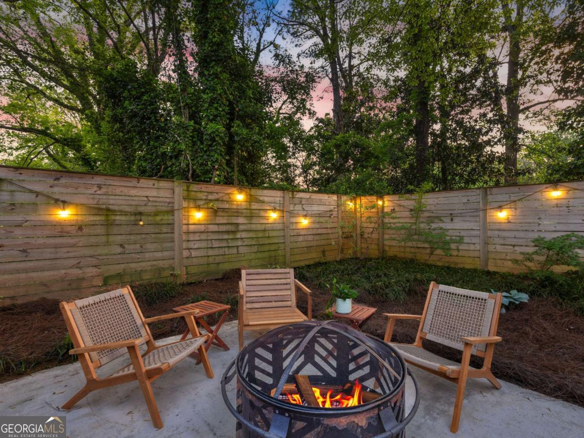 671 Clover Street SW Atlanta GA 30310
