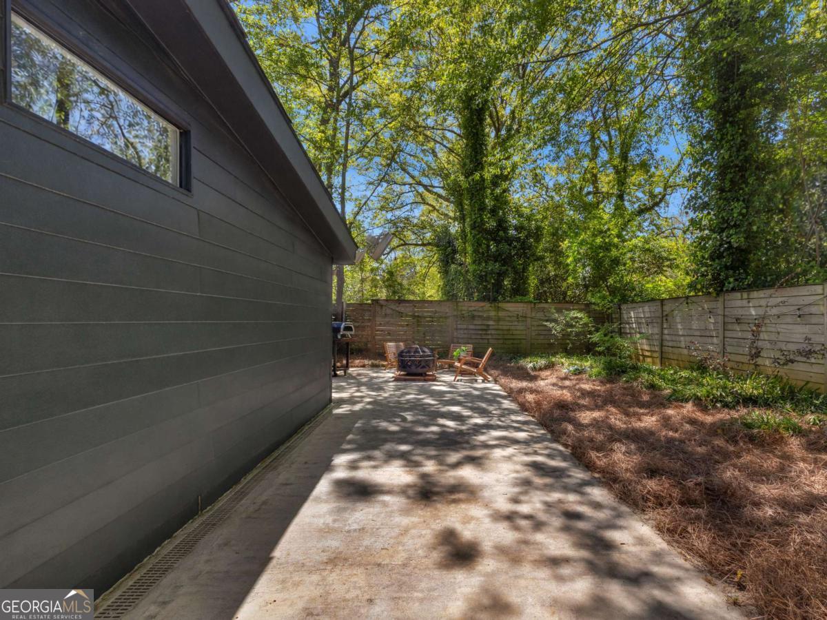 671 Clover Street SW Atlanta GA 30310
