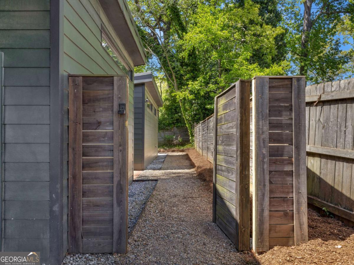 671 Clover Street SW Atlanta GA 30310