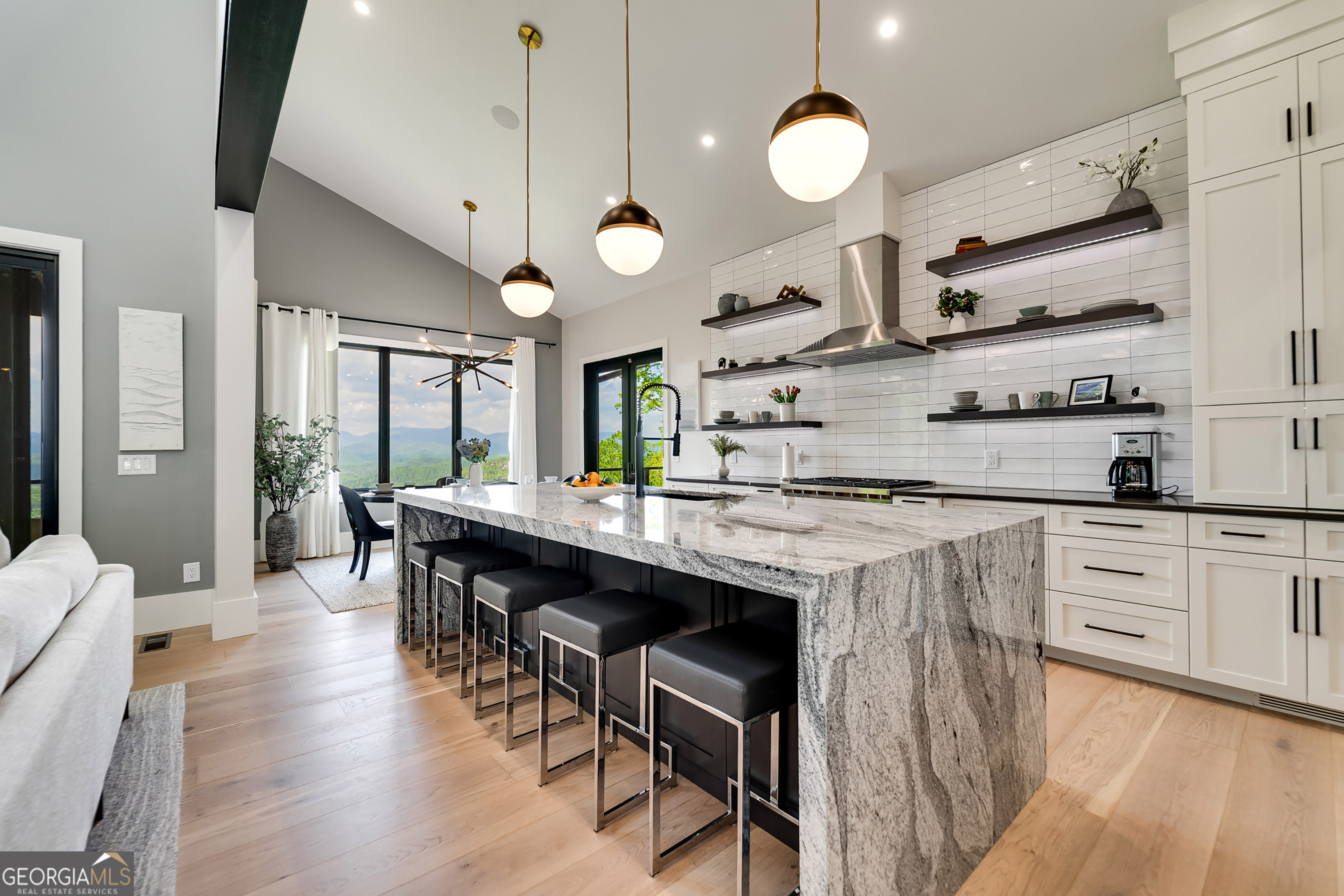377 Charmont Drive Tiger GA 30576