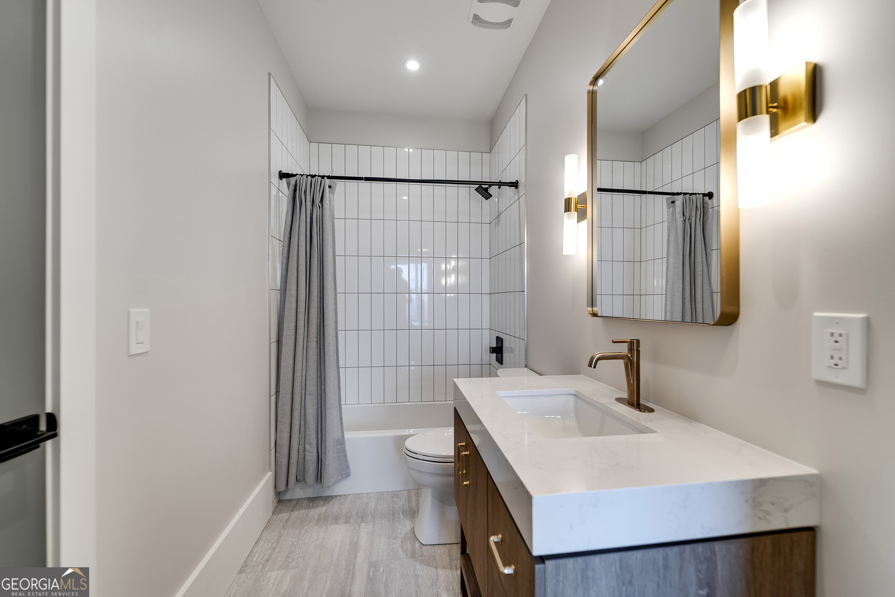 377 Charmont Drive Tiger GA 30576