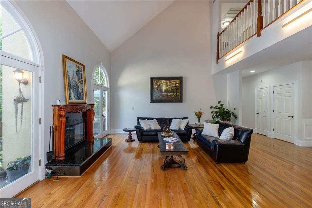 2010 Stonehedge Road Roswell GA 30075