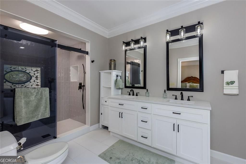 2010 Stonehedge Road Roswell GA 30075