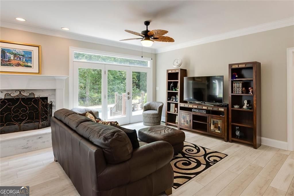 2010 Stonehedge Road Roswell GA 30075