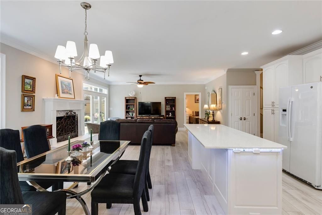 2010 Stonehedge Road Roswell GA 30075