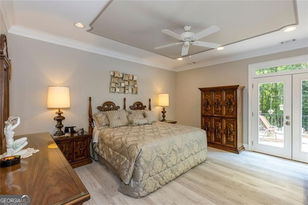 2010 Stonehedge Road Roswell GA 30075