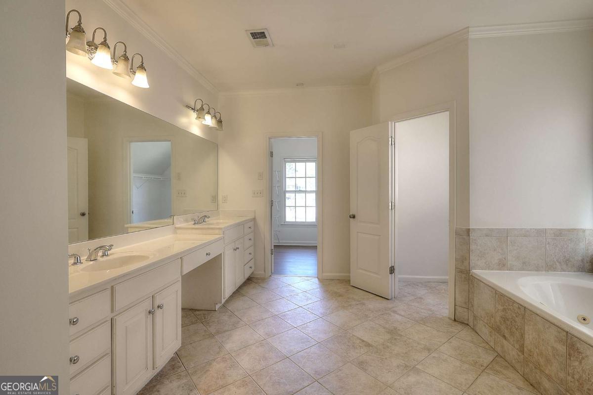 195 Beracah Walk SW Atlanta GA 30331