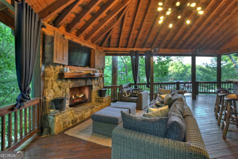 1820 Shady Falls Road Blue Ridge GA 30513