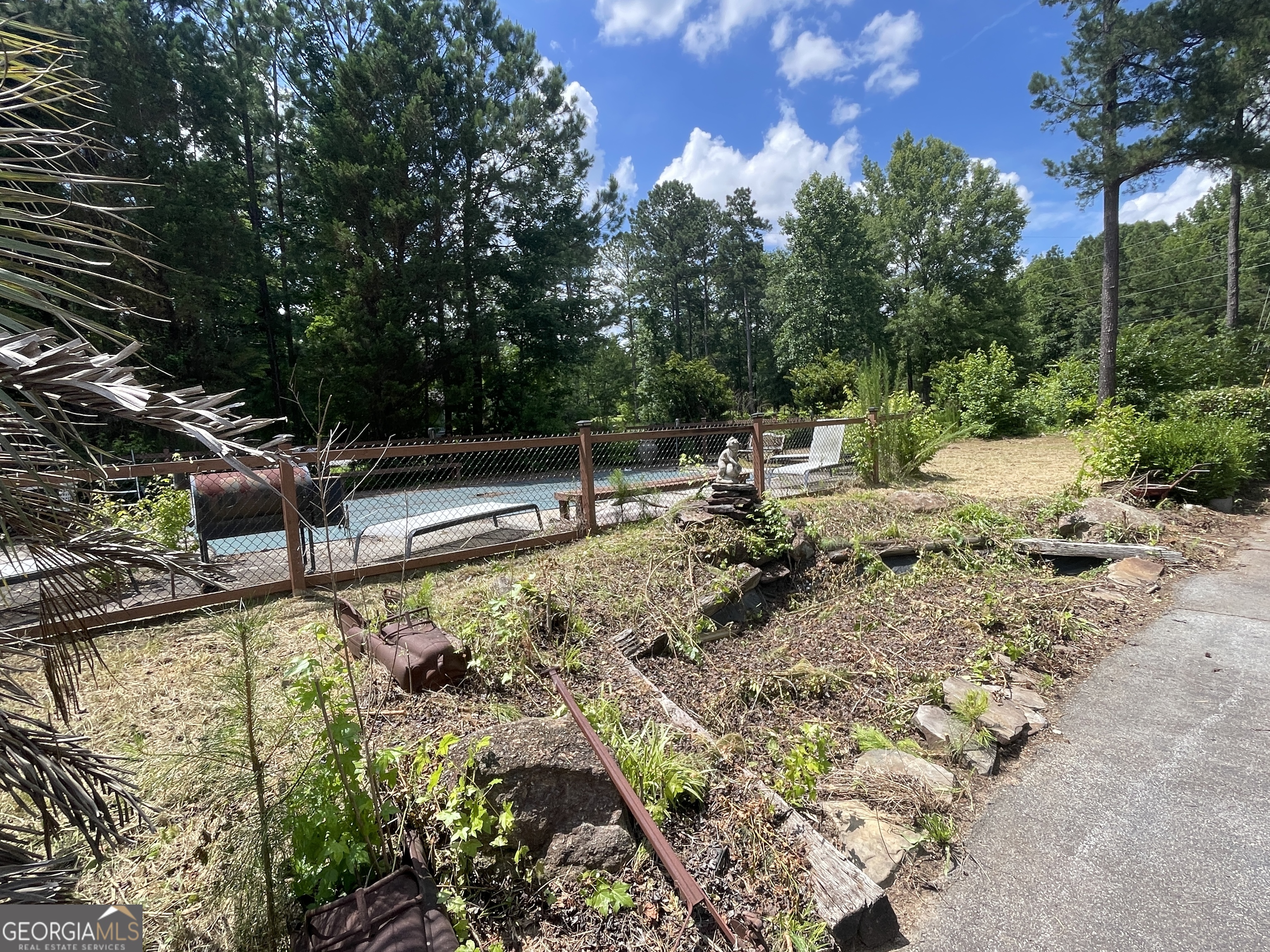 621 Unionville Road Barnesville GA 30204