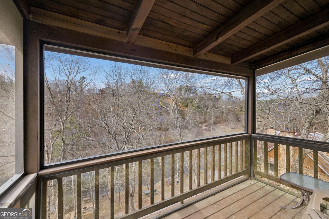 101 Moonshine Mountain Road Mineral Bluff GA 30559