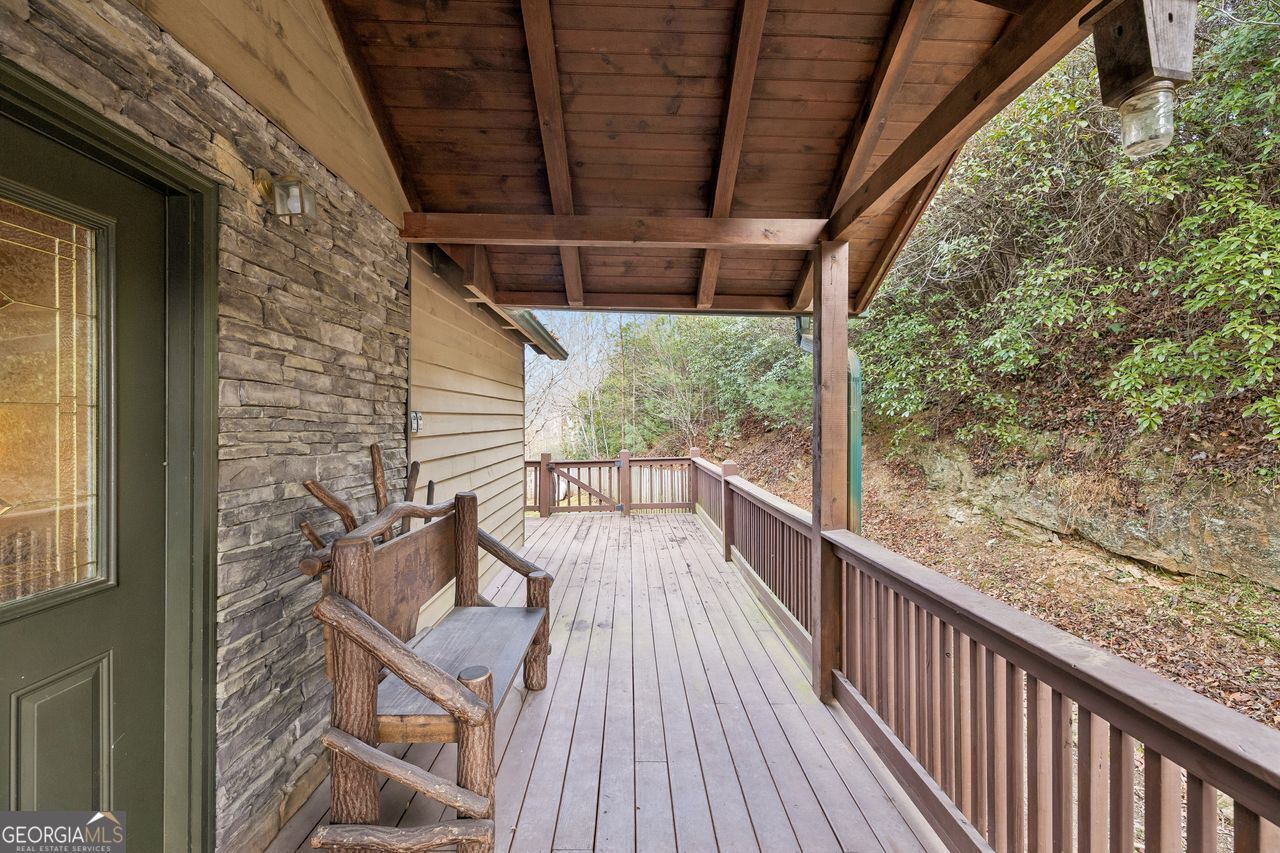 101 Moonshine Mountain Road Mineral Bluff GA 30559