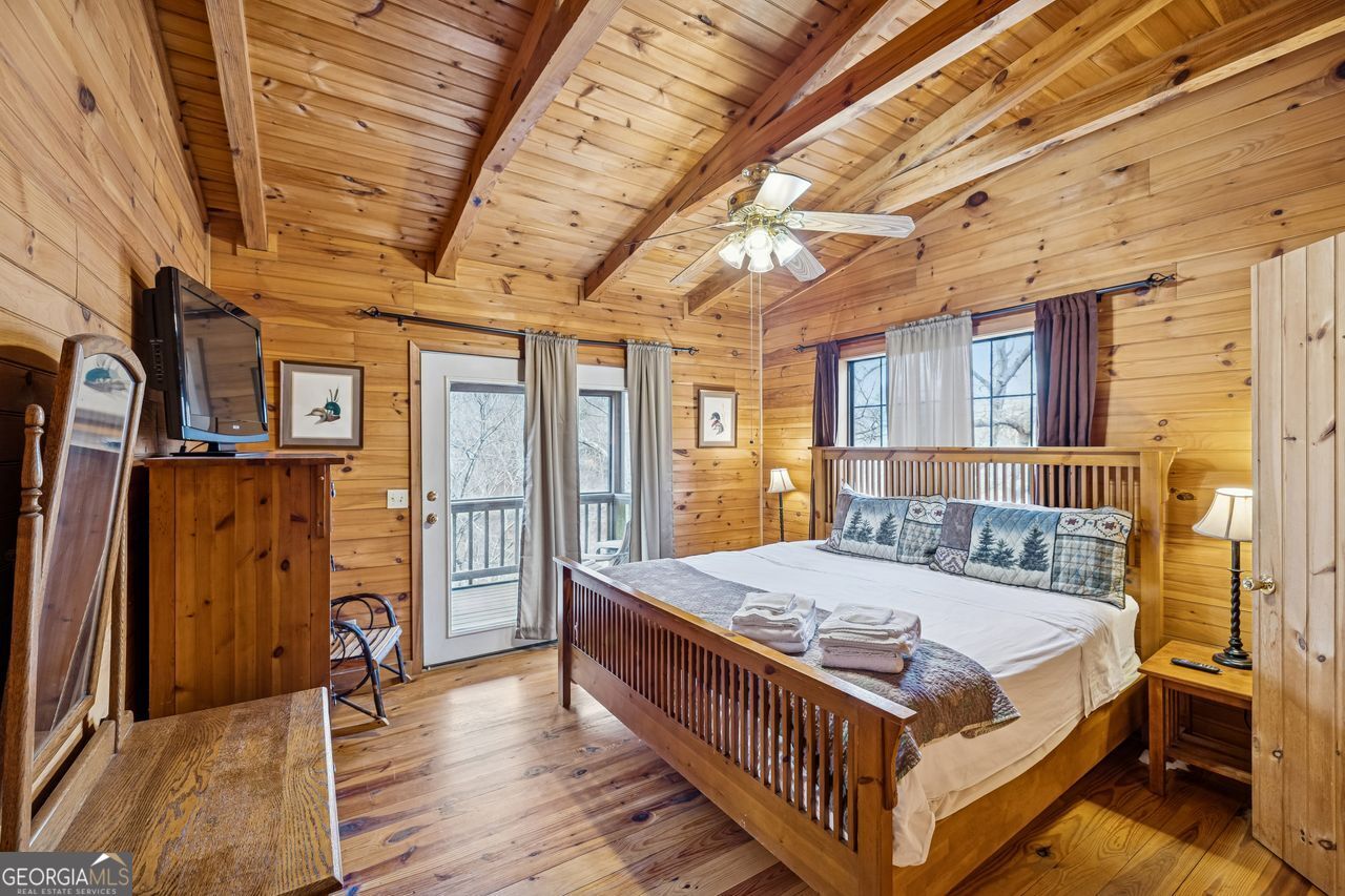 101 Moonshine Mountain Road Mineral Bluff GA 30559