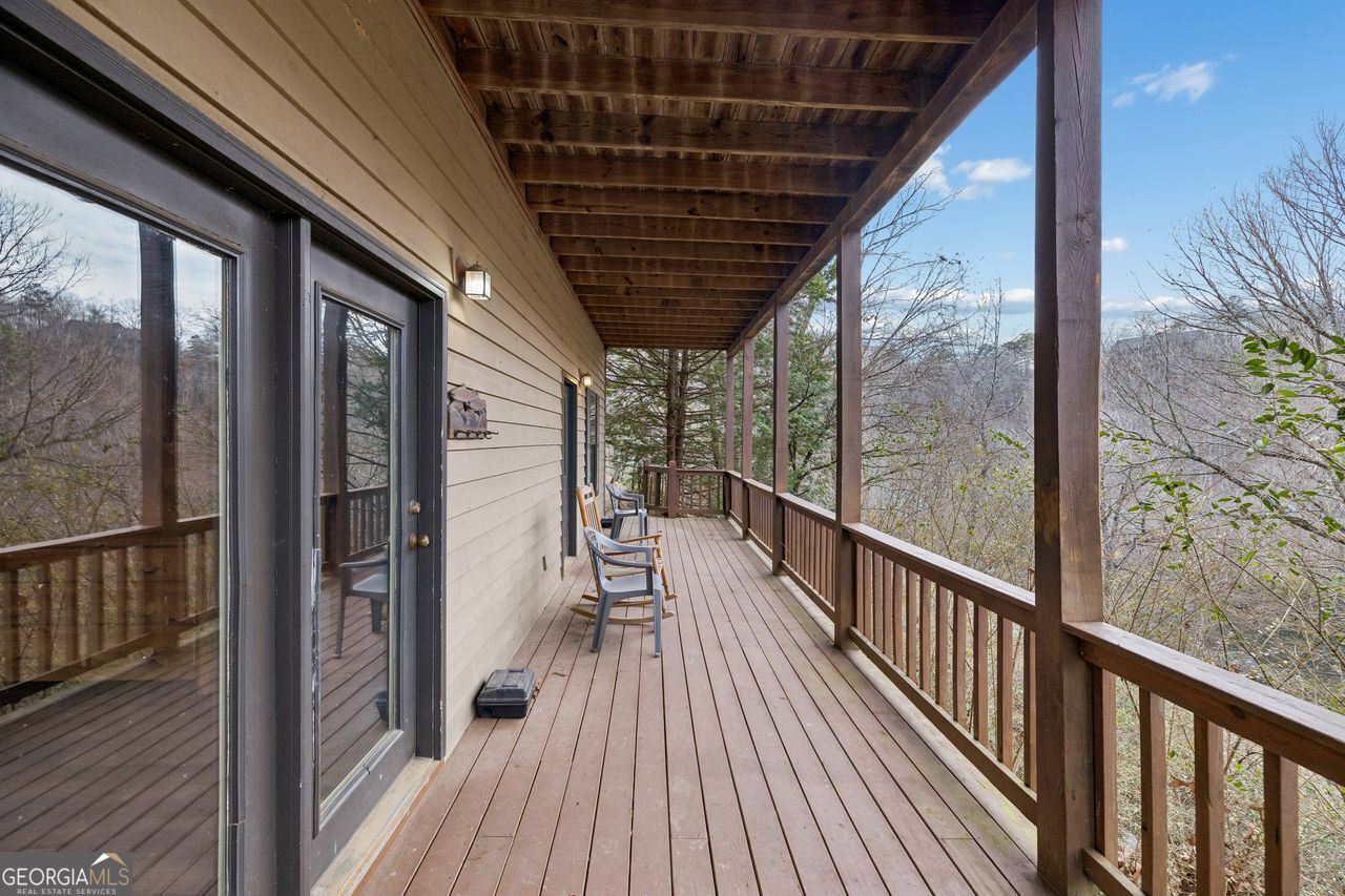 101 Moonshine Mountain Road Mineral Bluff GA 30559