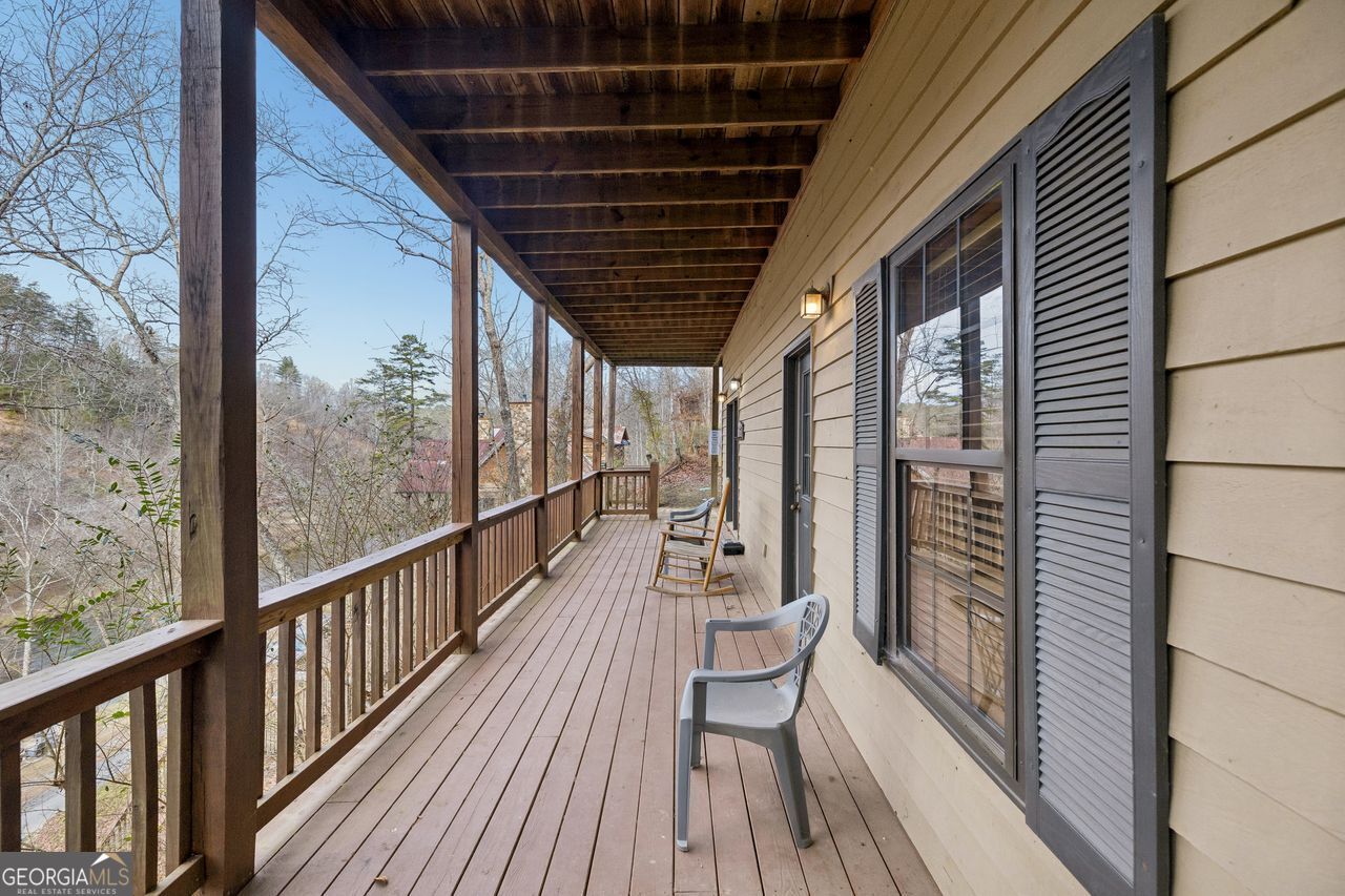 101 Moonshine Mountain Road Mineral Bluff GA 30559