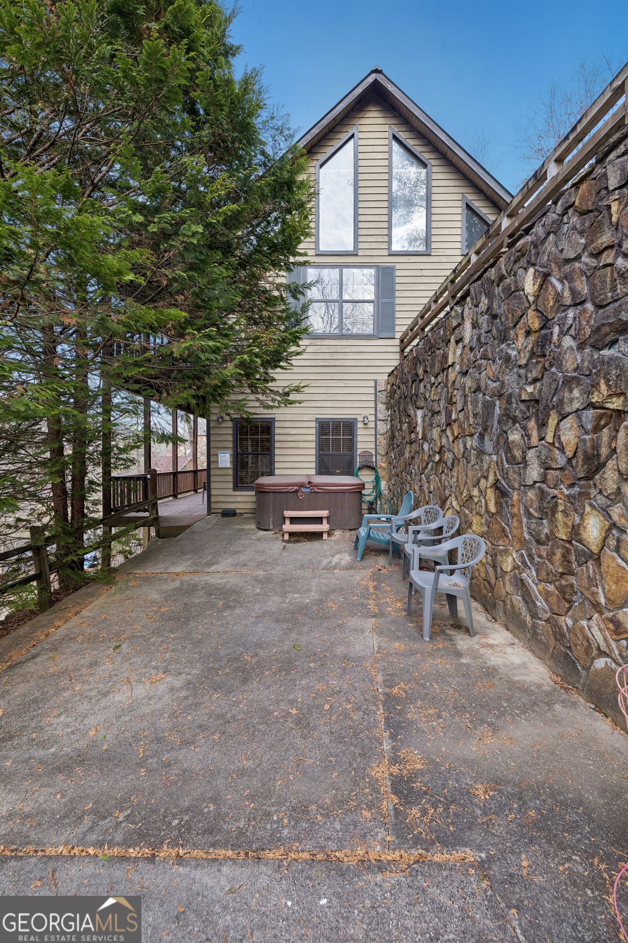 101 Moonshine Mountain Road Mineral Bluff GA 30559