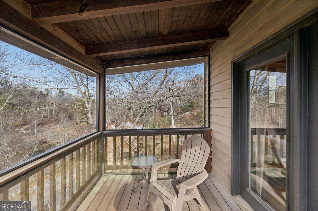 101 Moonshine Mountain Road Mineral Bluff GA 30559