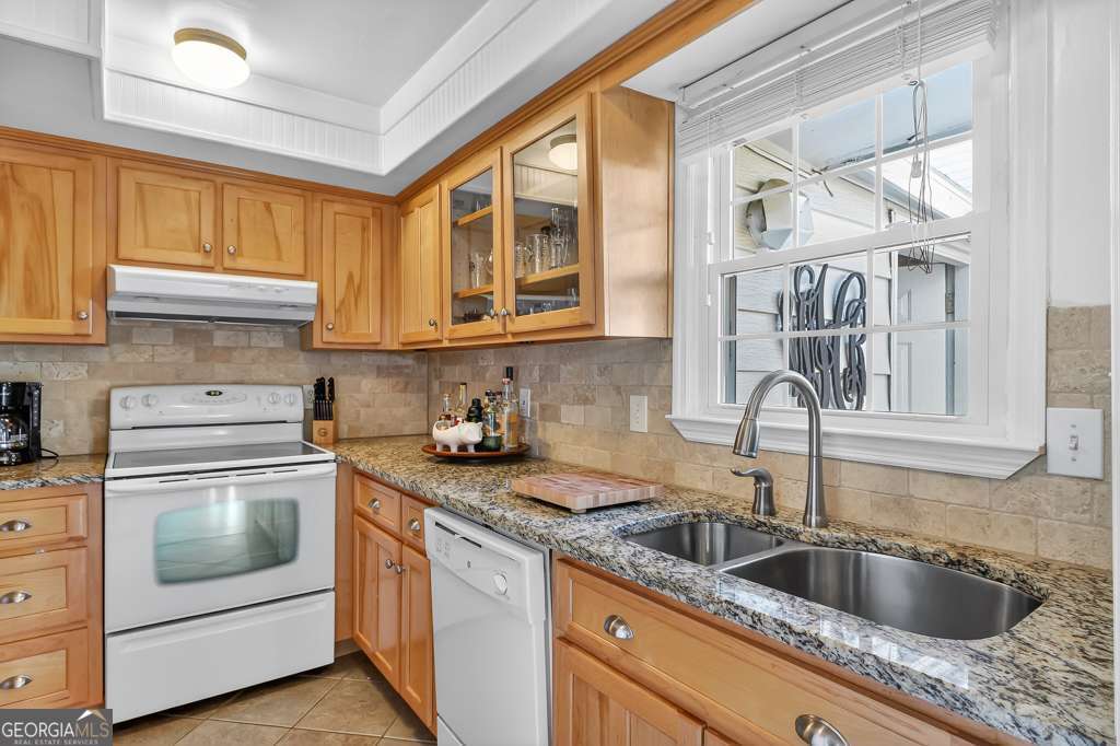 136 Peachtree Memorial Drive NW Atlanta GA 30309